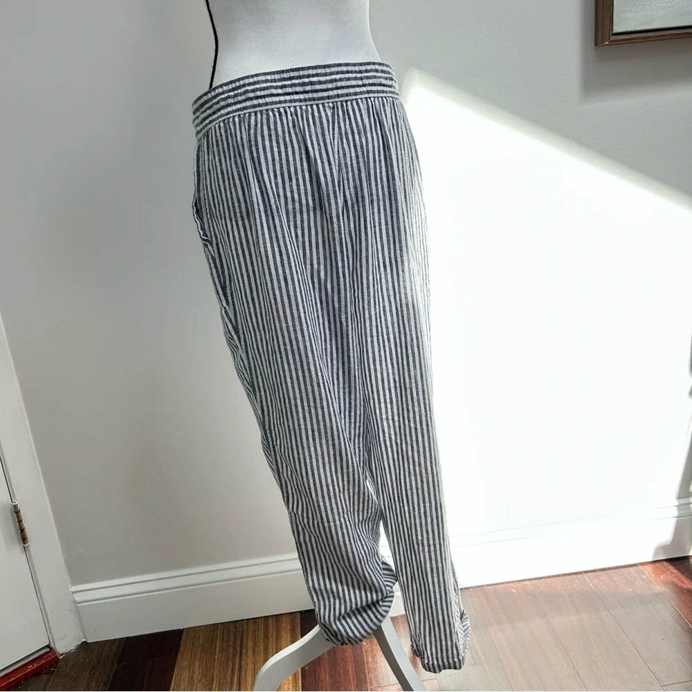 Nautica White and Gray Straight Leg Pants with Drawstring Waist - Picture 5 of 7
